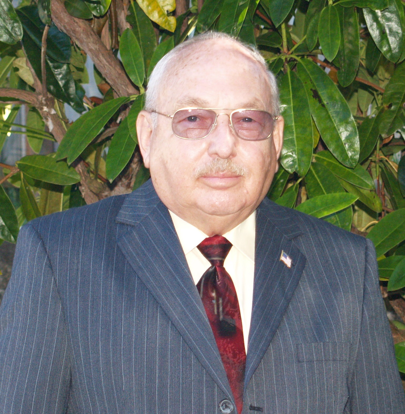 Edward Harwood  available notary in North Bend, OR - 97459