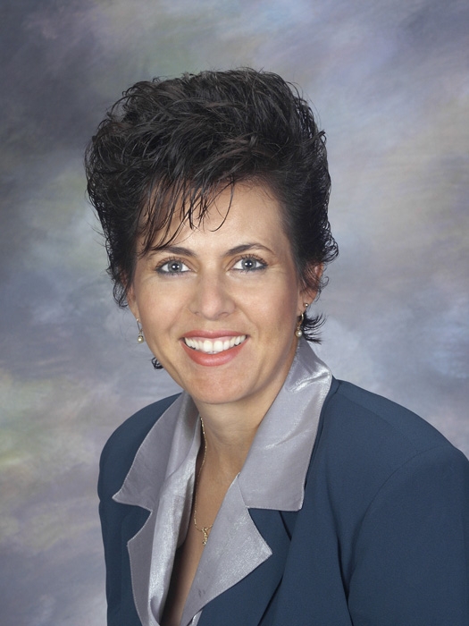 MARIA ELOISA Gonzalez available notary in SAN BERNARDINO, CA - 92407