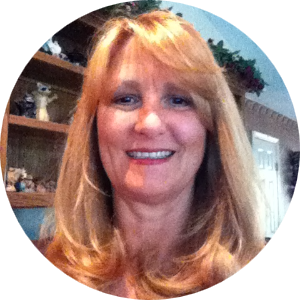 Gwendolyn    Holloway  available notary in Fort Smith, AR - 72903