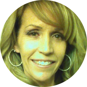 Anastajsha Drury available notary in Santa Ana, CA - 92707
