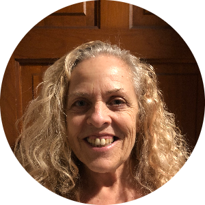 Anna Yezzi available notary in Mentor, OH - 44060