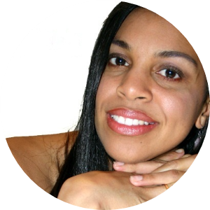 Dionne Luna available notary in Lake Elsinore, CA - 92532