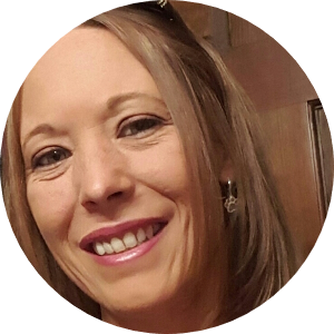 Cynthia Capps available notary in Deland, FL - 32720