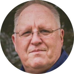 Joel Mills available notary in Metolius, OR - 97741