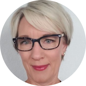 Lisa Balas available notary in Las Vegas, NV - 89148