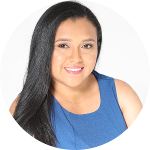 Evelyn Harris available notary in Davenport , FL - 33837