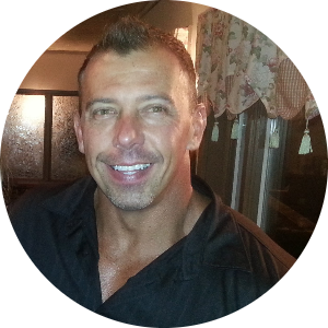 Matthew  Russell  available notary in Hinckley , OH - 44233