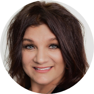 Jennifer Mrazek  available notary in Lake Havasu City, AZ - 86405