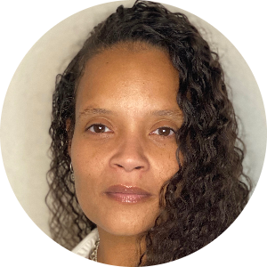Ulonda Hill available notary in Charlotte, NC - 28215