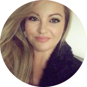 Yasmeen Fasheh available notary in Studio City , CA - 91614