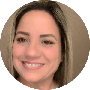 Iris Rios available notary in Hialeah , FL - 33010