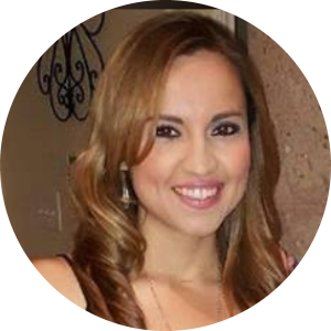 Valentina Flores available notary in Laredo, TX - 78045