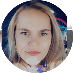 Chelle J Rosas available notary in Yuma, AZ - 85364