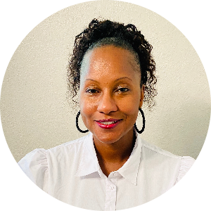 Viesta Bailey Burnett  available notary in Fresno, CA - 93720