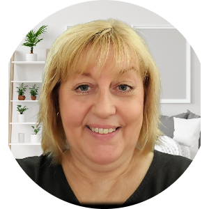 Lisa Piwcio available notary in Easthampton, MA - 01027