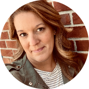 Danylle Nealy  available notary in Indianapolis, IN - 46221