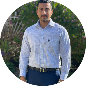 Jose Salas available notary in North Hollywood, CA - 91605
