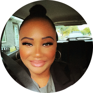 Chiquita Williams available notary in Fort Worth, TX - 76107