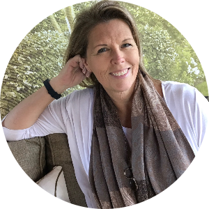 KANDEE WALTERS available notary in Surprise, AZ - 85374