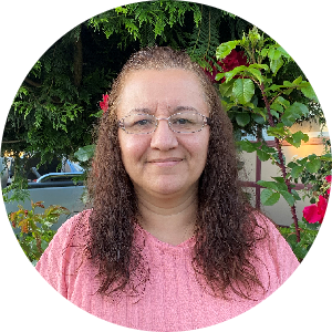 Rosa Hernandez available notary in Seattle , WA - 98168