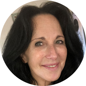 Amy  Woodman available notary in lewisville, TX - 75077