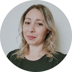 Celina  Cortez  available notary in Modesto , CA - 95355