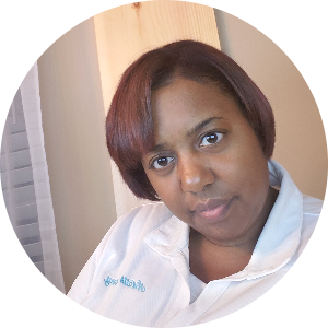 Nicole Watts available notary in Hermitage, TN - 37076