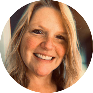 Leslie Hocker available notary in Chesterfield, MI - 48047