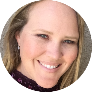 Yvonne Gow available notary in Riverside, CA - 92508