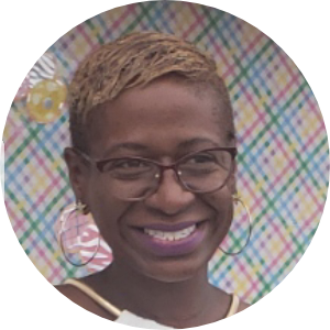 Zakia Maxwell available notary in Frisco , TX - 75034