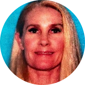 Christi Dresda available notary in Murrieta, CA - 92563