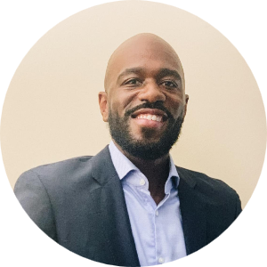 James McMickle  available notary in Cleveland Heights , OH - 44121