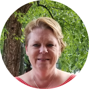Elizabeth Carter available notary in Greensboro, NC - 27409