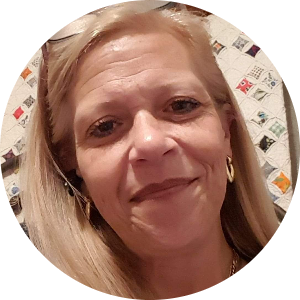Kimberly Hastings available notary in Mayer, AZ - 86333