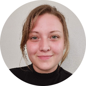 Alanna Braae available notary in Tacoma, WA - 98404