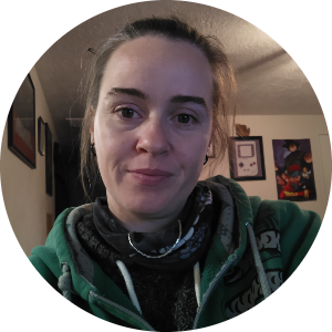 Cynthia Burch available notary in Keizer, OR - 97303