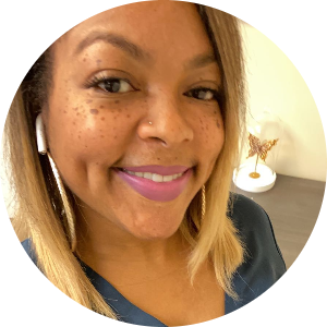 Toya  Cage  available notary in Southfield , MI - 48034
