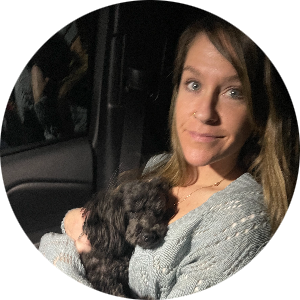 Stacey Richard available notary in Malaga , WA - 98828