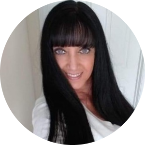 Brenda Hunt available notary in Hope Mills, NC - 28348