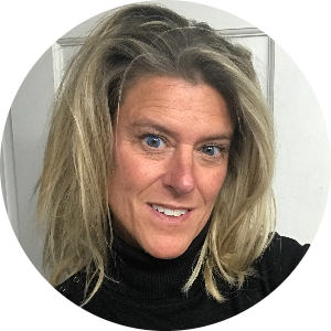 Jennifer McDonald available notary in Toledo, OH - 43611