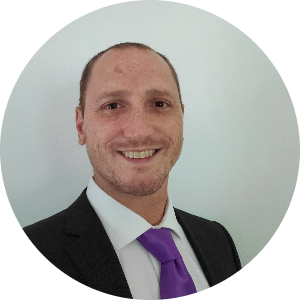 Adam Khosroabadi  available notary in Portland , OR - 97201
