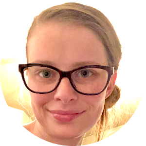 Carly Dunlap available notary in Tacoma, WA - 98445