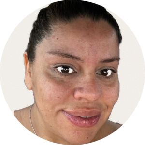 crystal perez available notary in Downey, CA - 90241