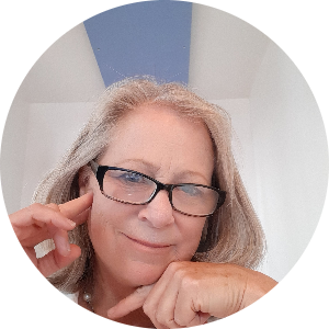 Kristie Kilgore available notary in Encinitas, CA - 92023