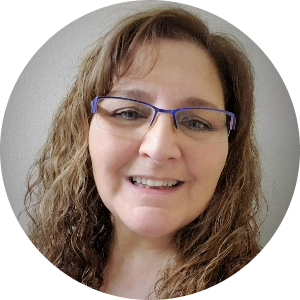 Michele McGill available notary in GRANTS PASS, OR - 97527