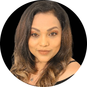 LIA ARANDA available notary in chula vista, CA - 91911