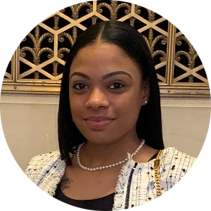 Zoie Forster available notary in Bayonne, NJ - 07002