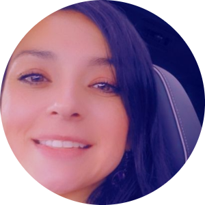 Michelle Alvear available notary in Kingsville, TX - 78363