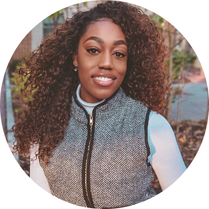 Danna  Davis available notary in Philadelphia , PA - 19143