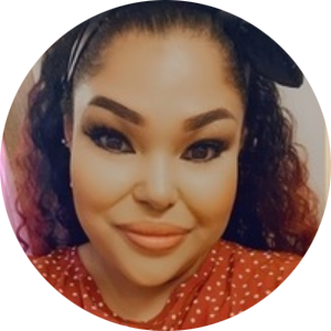 Ashlea   Clifton  available notary in Albuquerque , NM - 87105